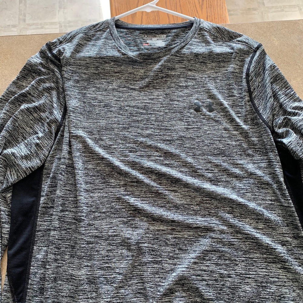 Men’s Under Armour Heatgear long sleeve